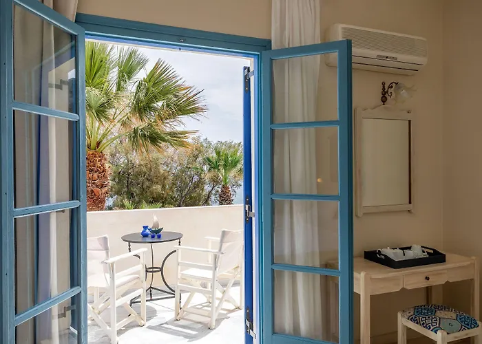 The Boathouse Hotel 3*