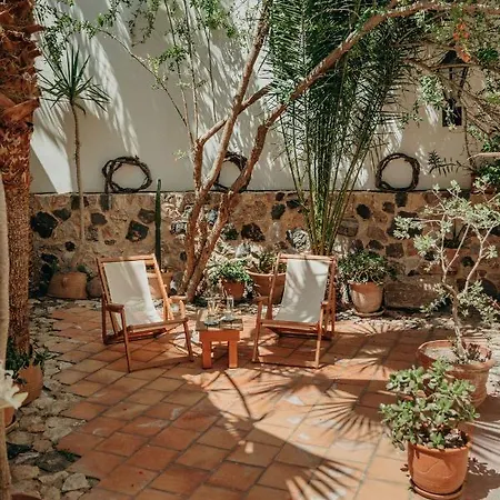 The Boathouse Kamári