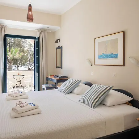 The Boathouse 酒店