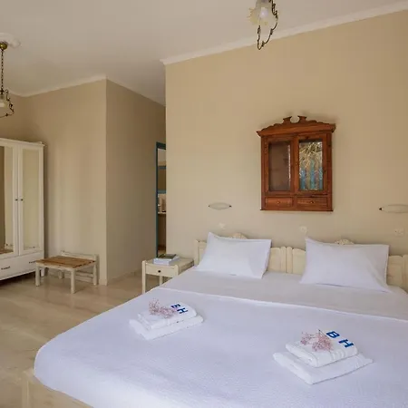 The Boathouse فندق 3*