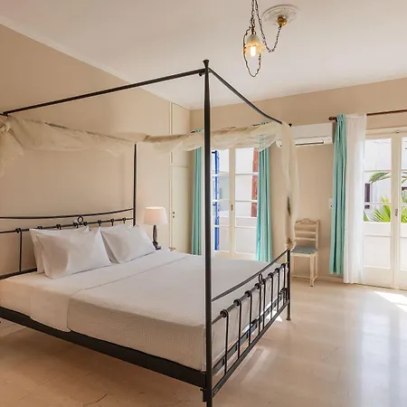 The Boathouse 酒店