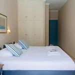 The Boathouse 3* Kamari (Santorini)