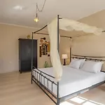 The Boathouse 3*
