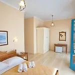 The Boathouse Hotel