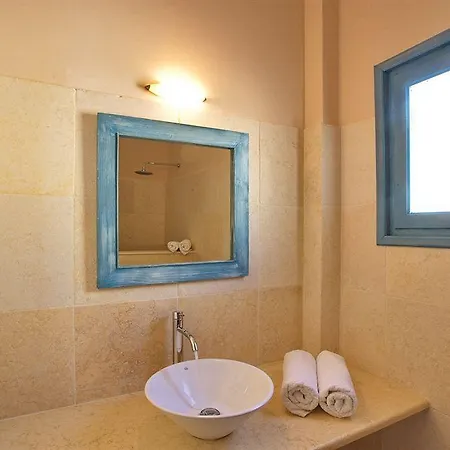 The Boathouse 3*